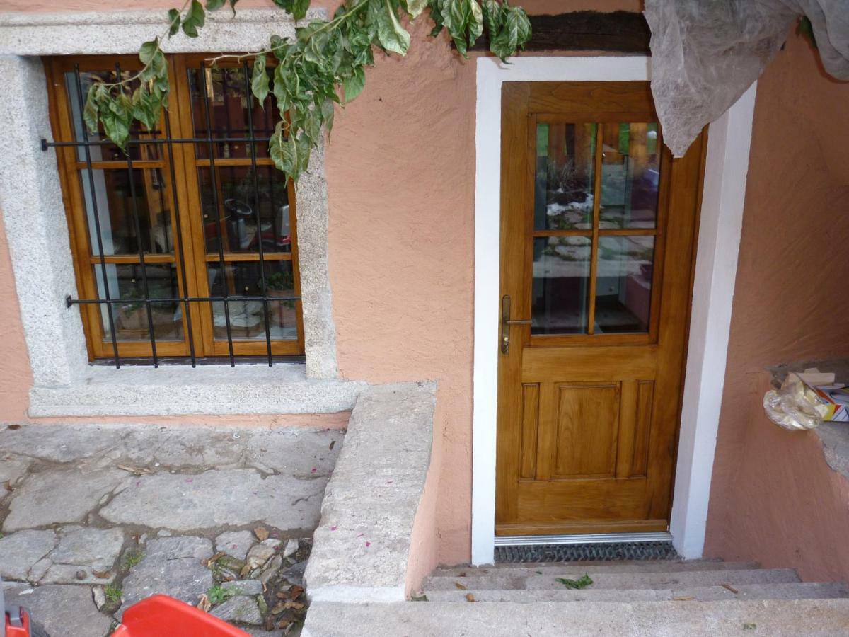 La Vecchia Casa Rosa Apartment Cannero Riviera Exterior photo